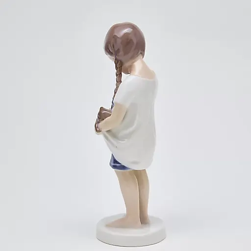 Фигурка "Девочка с котенком" - View 13