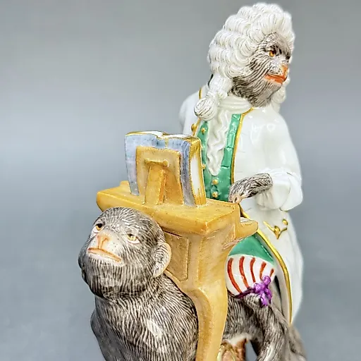 Статуэтка Обезьяна с клавесином верхом на обезьяне №19 в серии обезьяний оркестр Германия 1974 г - View 3