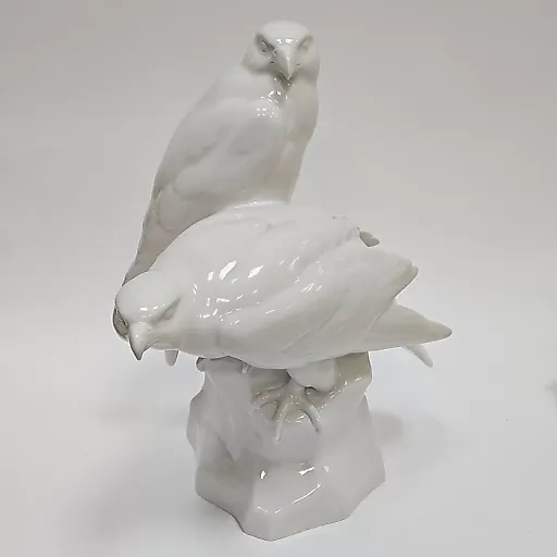 Статуэтка Благородные ястребы на скалах Германа Фрица - View 3