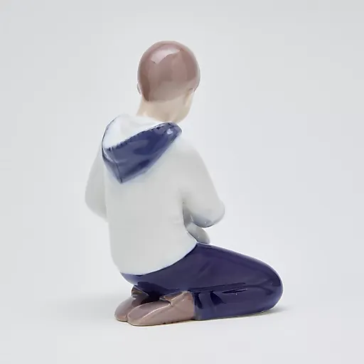 Фигурка "Мальчик моет собаку" - View 16