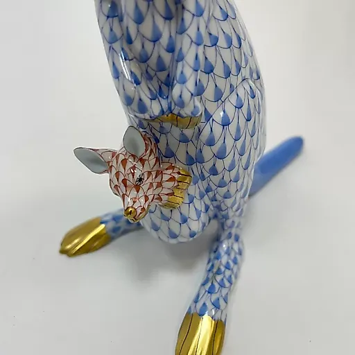 Фигурка Кенгуру с детёнышем в сумке - View 2