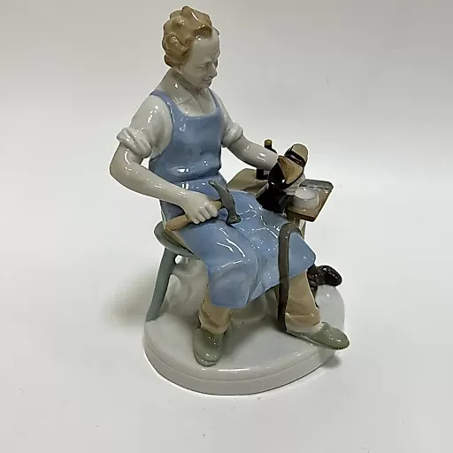 Фигурка Башмачник Графенталь 1935-1972 - View 3