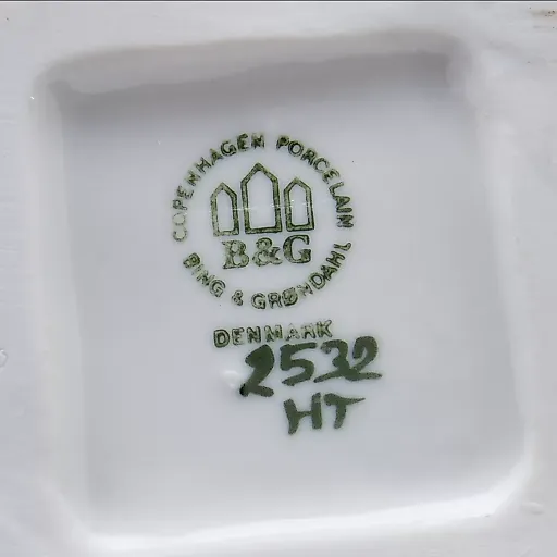 Фигурка "Мальчик в дождевике" - View 10