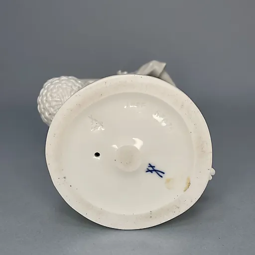 Фигурка "Кореянка" белый фарфор 1985 г Германия - View 6