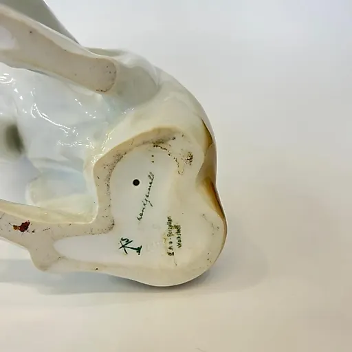 Коллекционная старинная скульптура "Гончая" - View 5