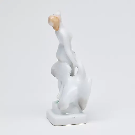 Фигурка "Леда и лебедь" - View 5