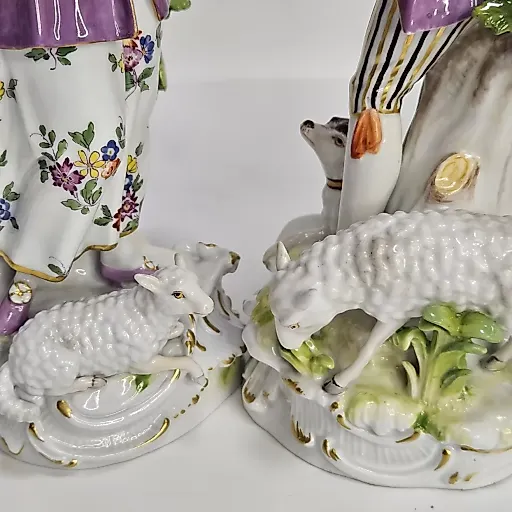 Парные скульптуры «Музицирующая пастушка с флейтой и пастух с волынкой» - View 6