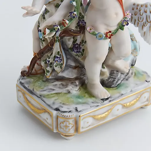 Старинная скульптурная группа "Дети с лебедем" - View 6