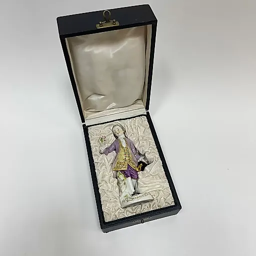 Статуэтка "Юноша в сиреневом камзоле" 1900е гг - View 6