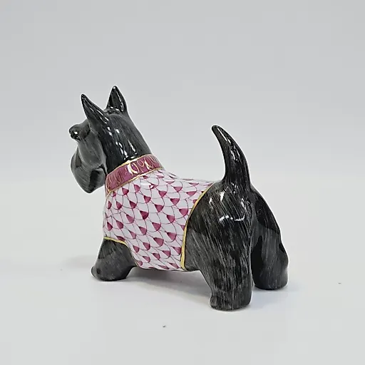 Фигурка шотландский терьер в свитере украшенном розовой сеткой Fishnet мануфактура - View 3