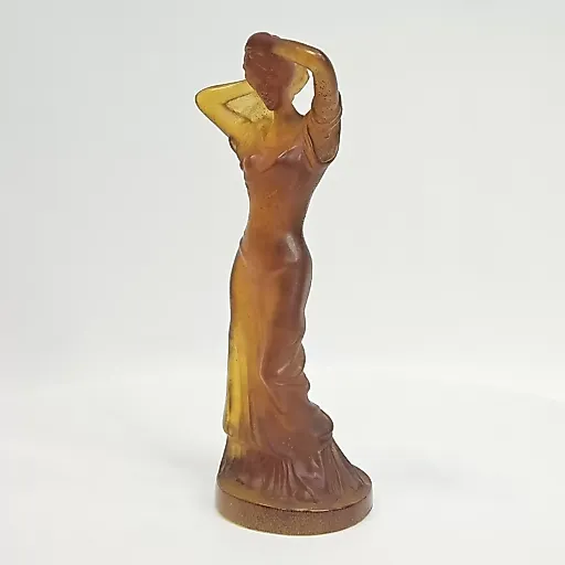 Статуэтка Девушка поправляющая волосы - View 3