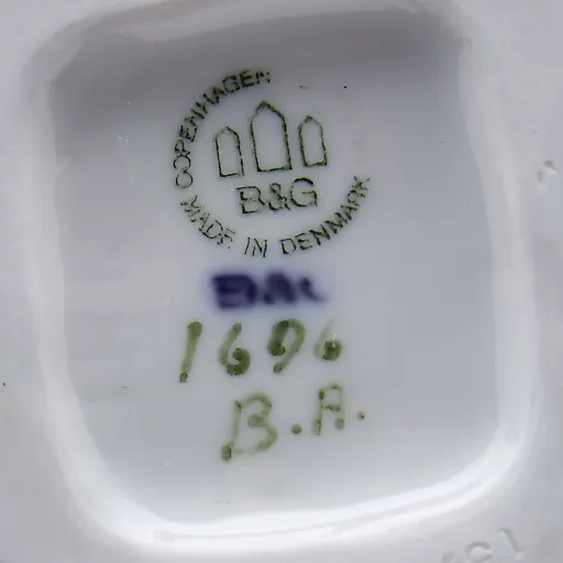 Фигурка "Петер - мальчик с яблоками" - View 10