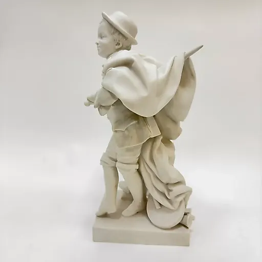 Фигурка "Юный мушкетер" Sevres 1880 г - View 3