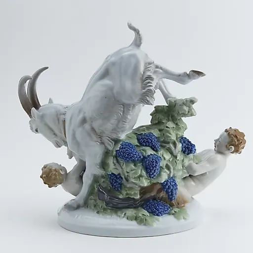 "Козел с сатиром и путти" - View 2