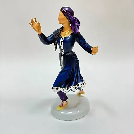 Фигурка "Курдская танцовщица" 1979 г - View 3