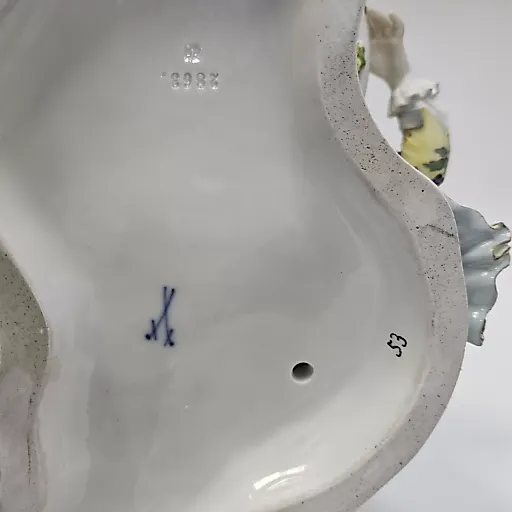 Конфетница с фигуркой юноши 19в - View 8