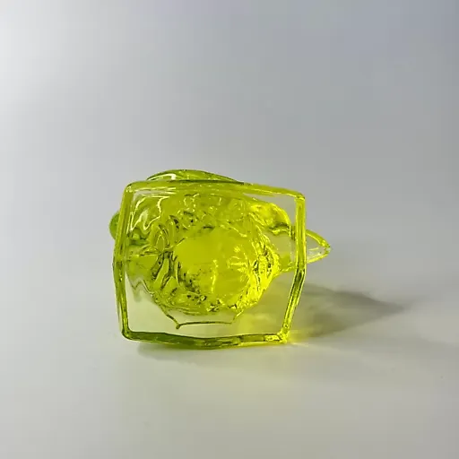 Старинная фигурка "Пеликан" из уранового стекла - View 5