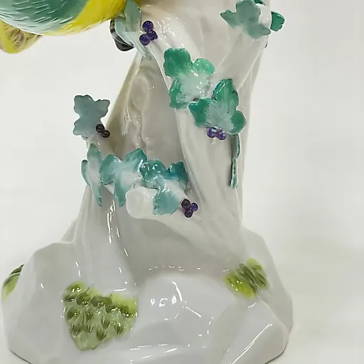 Попугай, спускающийся с высоты - View 10