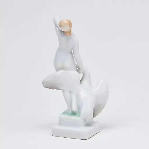 Фигурка "Леда и лебедь" - View 6