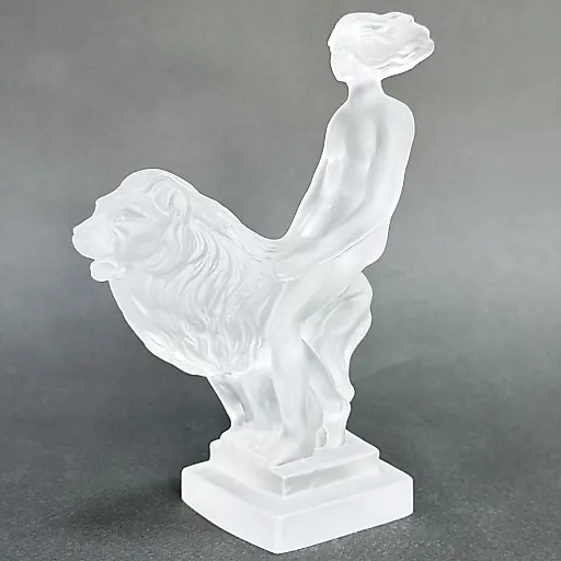 Статуэтка Девушка на льве в стиле Артдеко дизайн 1930г. Г. Хоффманн Чехия 21 в - View 2