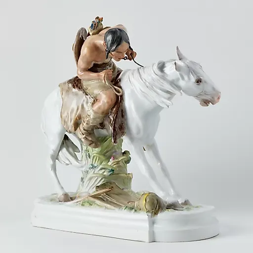 Коллекционная фарфоровая статуэтка "Гунн верхом на лошади" автор Erich Hosel - View 4