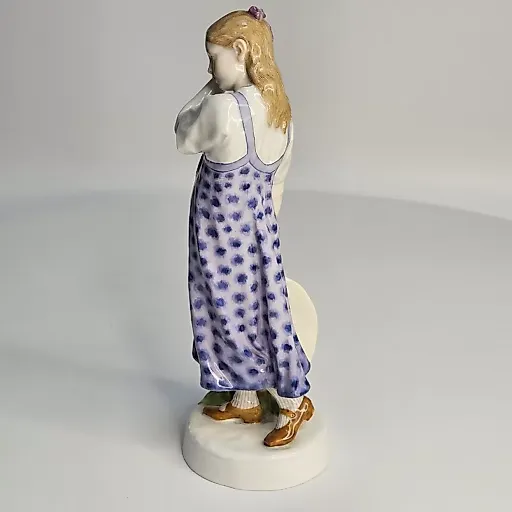 "Девушка с соломенной шляпой" - View 3