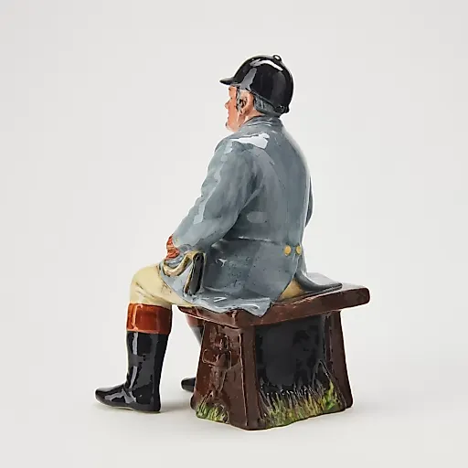 Статуэтка The Huntsman N2492, дизайнер M.Nicholl - View 4