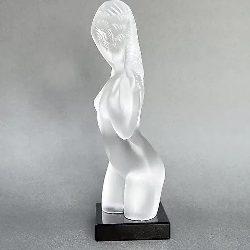 Статуэтка Ингрид в стиле Артдеко сатиновое стекло дизайн 1930г. Г. Хоффманн Чехия 21 в - View 4