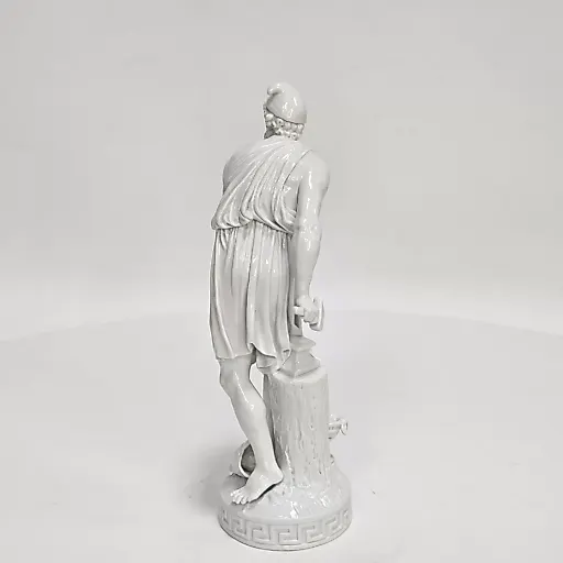 Белая статуэтка "Кузнец" КРМ 1800-10е гг. - View 5