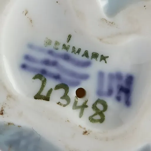 Статуэтка "Русалочка с рыбой" - View 3