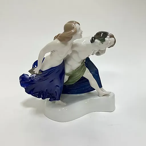 Фарфоровая статуэтка "Штурм вакханок" - View 3