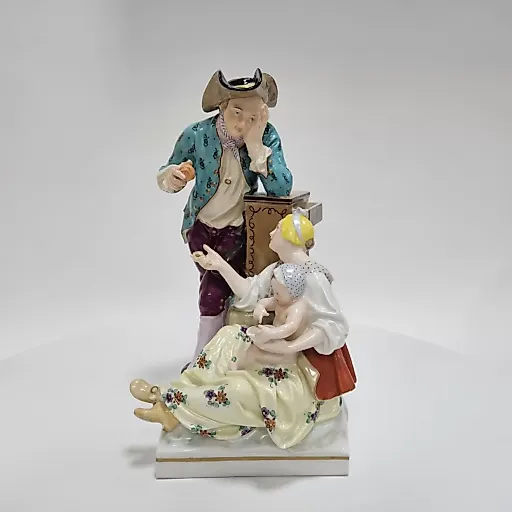 Статуэтка КПМ Аптекарь с микстурой и дама с младенцем - View 2