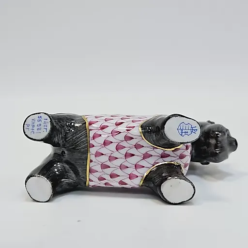 Фигурка шотландский терьер в свитере украшенном розовой сеткой Fishnet мануфактура - View 5