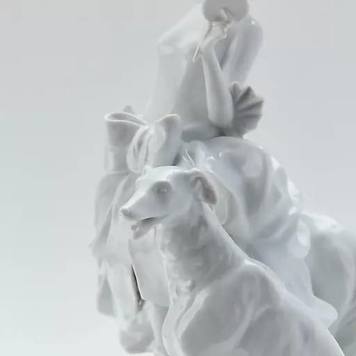 Старинная скульптурная группа "Девушка Клара с борзыми" - View 6