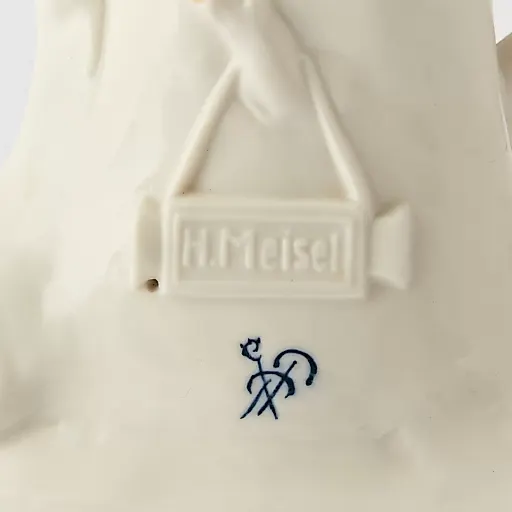 Коллекционная скульптура "Игрок на бандонеоне". Скульптор Hugo Meisel - View 10