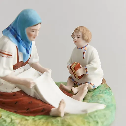 Коллекционная редкая скульптура «Крестьянка, отбеливающая холст» Лот музейного уровня! - View 4