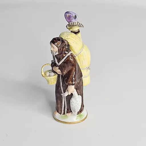 Статуэтка Монах несущий девочку в снопе - View 2