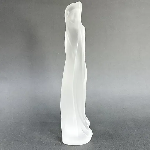 Статуэтка Девушка в стиле Артдеко дизайн 1930г. Г. Хоффманн Чехия 21 в - View 4