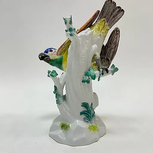 Попугай, спускающийся с высоты - View 4