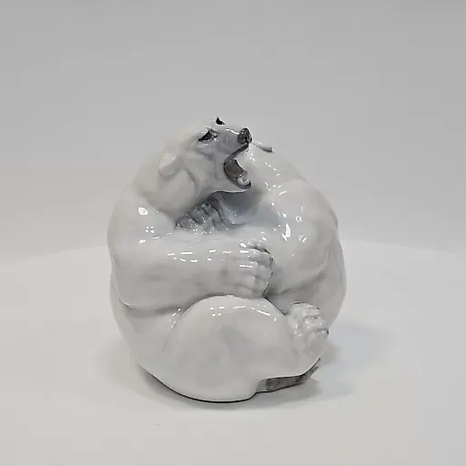 Статуэтка медведи в схватке - View 2