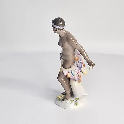 Фигурка Африканка - View 3