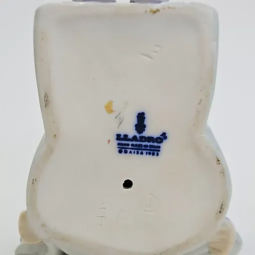 Статуэтка Пьеро со щенком - View 8