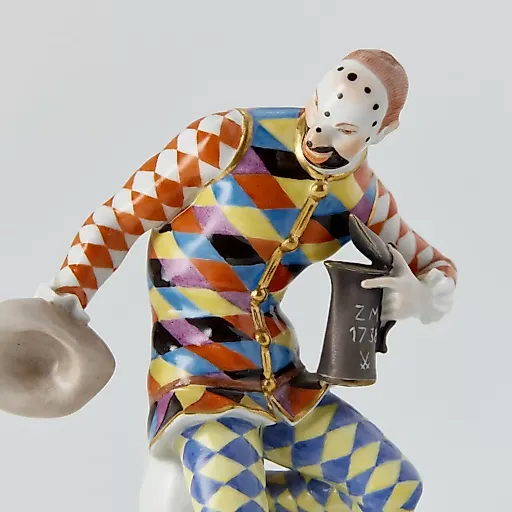 "Арлекин" Скульптор И.И.Кендлер. - View 2