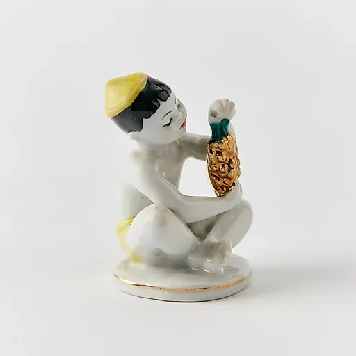 "Узбекский мальчик с виноградом" - View 3