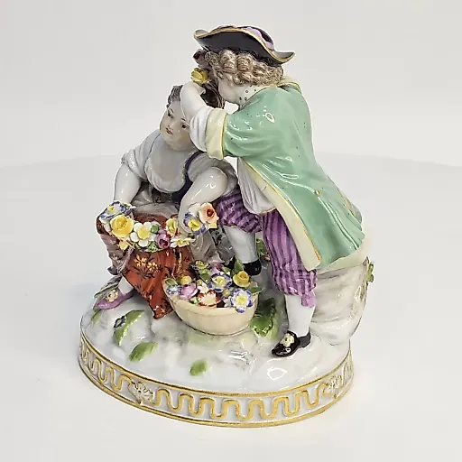 Статуэтка Дама и Кавалер с цветами - View 2