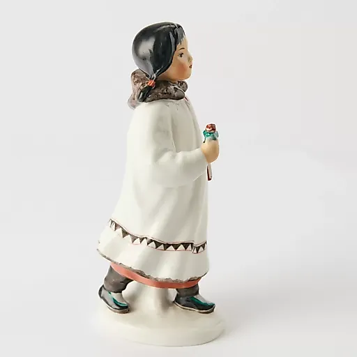 "Якутка с цветком" - View 3