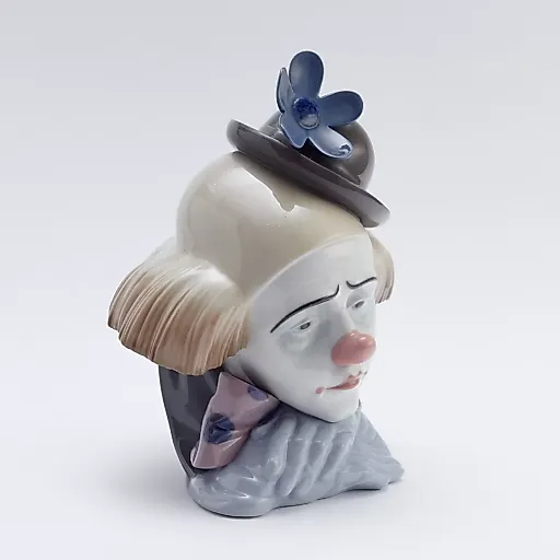 Большая коллекционная фарфоровая скульптура - бюст "Задумчивый клоун". - View 2
