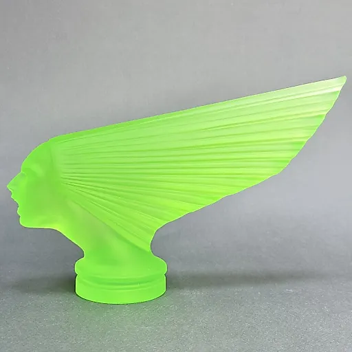 -маскот Victoire в стиле Артдеко вазелиновое урановое стекло модель Г.Хоффманн 1930е г Чехия 21 в - View 4