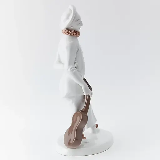 Редкая "Пьеро с гитарой" - View 3