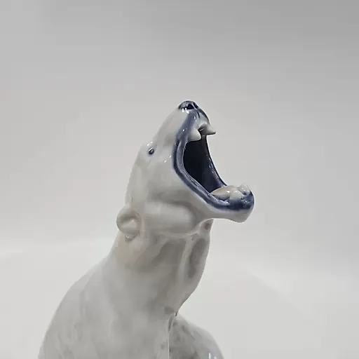 Статуэтка полярного белого медведя - View 4